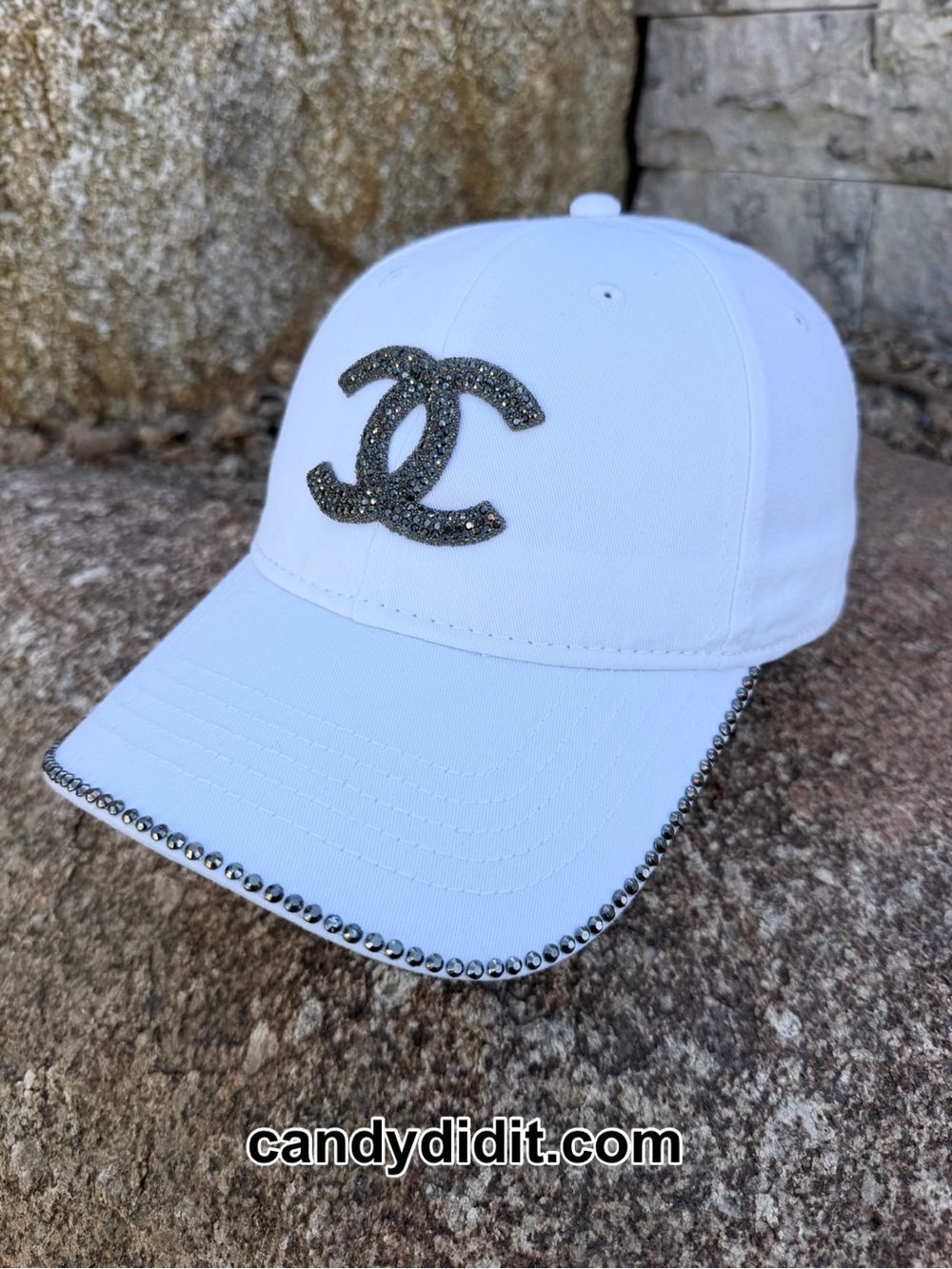 Stylish White Handmade Crystal-Embellished Baseball Cap with Interlocking Logo - Picture 6 of 11